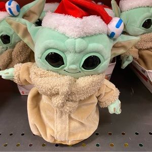 Star Wars The Mandalorian 8" Santa Hat Grogu Holiday Plush Figure